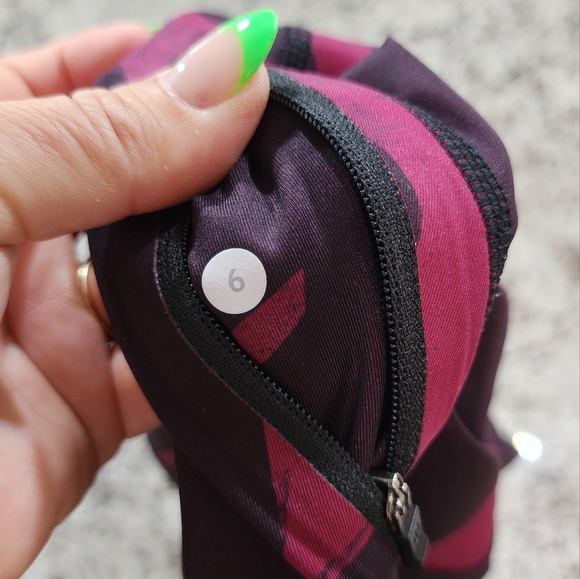 Lululemon leggings - Picture 4 of 4